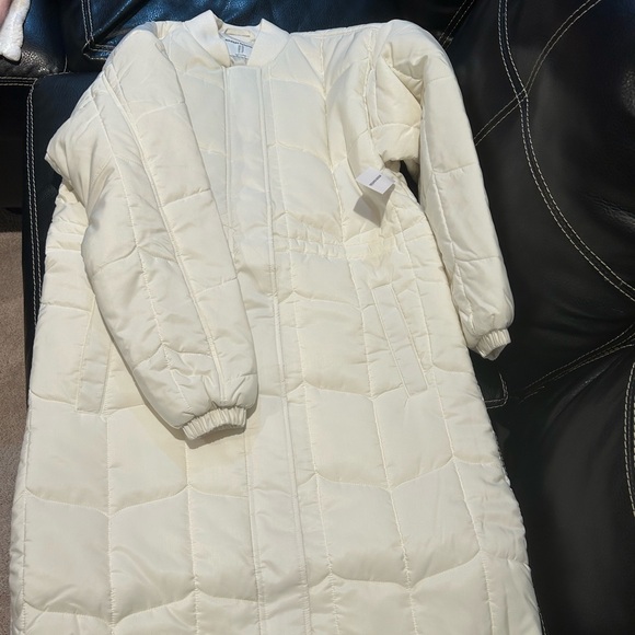 Amazon Essentials Jackets & Blazers - Women’s Oversized Puff Jacket NEW XS